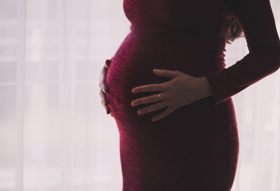 Zrozumienie cukrzycy ciążowej: objawy, czynniki ryzyka oraz proces diagnostyki